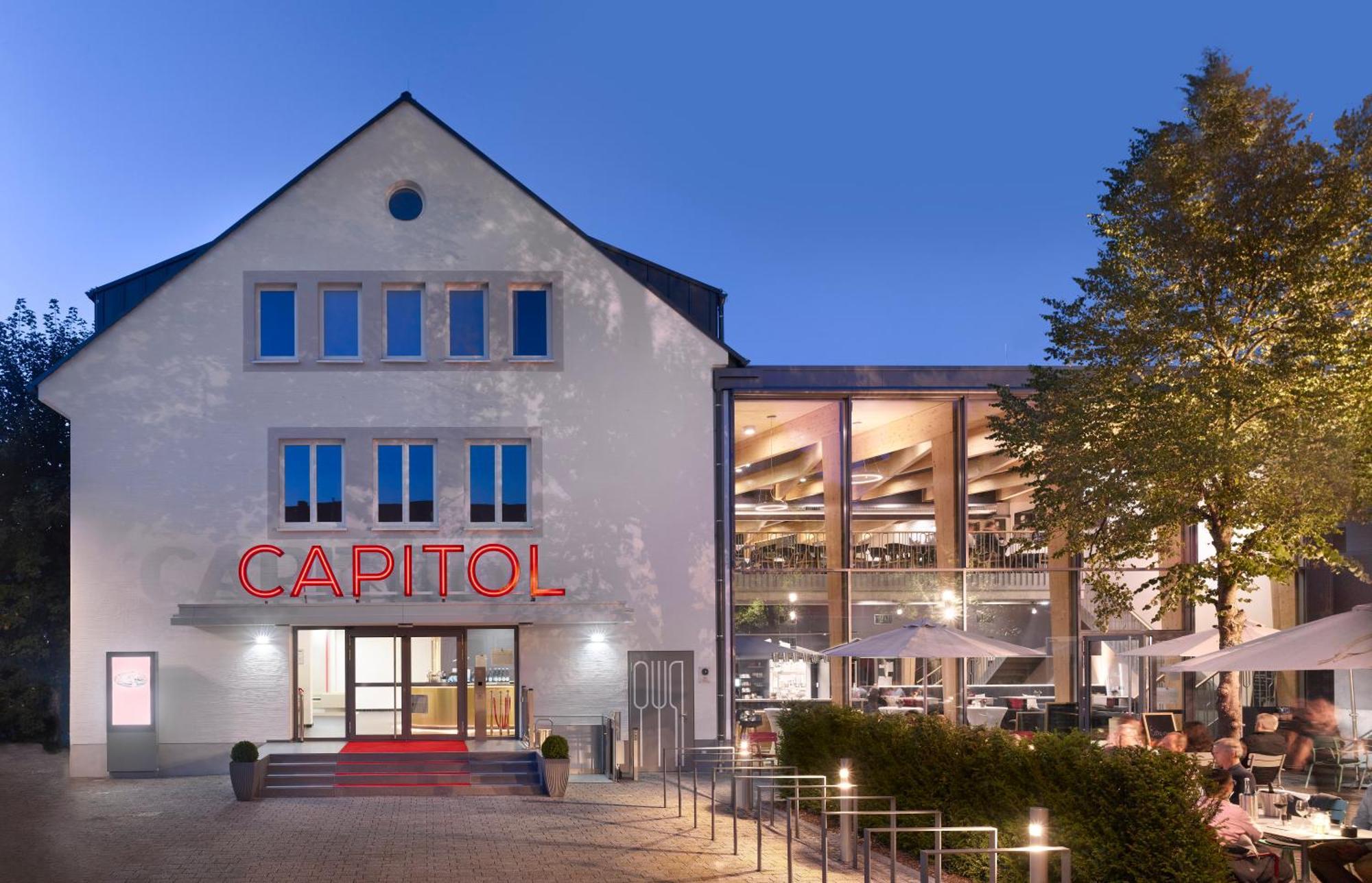 Das Neue Capitol Bad Berleburg Buitenkant foto